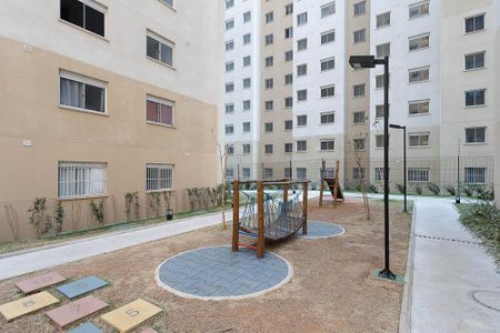 Apartamento para alugar com 32m², 2 quartos e sem vaga Apartamento para alugar com 32m², 2 quartos e sem vagaÁrea comum - Playground