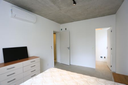 Apartamento para alugar com 74m², 2 quartos e 1 vagaquarto 2
