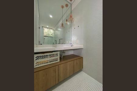 Apartamento à venda com 71m², 2 quartos e 1 vagaBanheiro da Suíte