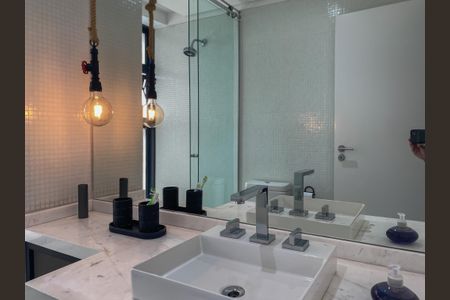 Apartamento à venda com 71m², 2 quartos e 1 vagaBanheiro 