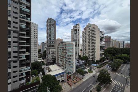 Apartamento à venda com 221m², 3 quartos e 3 vagasVista