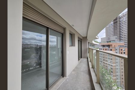 Apartamento à venda com 221m², 3 quartos e 3 vagasVaranda