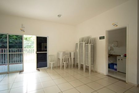 Apartamento para alugar com 45m², 2 quartos e 1 vaga Apartamento para alugar com 45m², 2 quartos e 1 vagaÁrea comum - Salão de festas