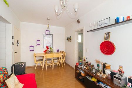 Sala  de apartamento para alugar com 2 quartos, 84m² em Santo Antônio, Porto Alegre