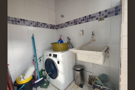 Apartamento para alugar com 350m², 5 quartos e 2 vagas Apartamento para alugar com 350m², 5 quartos e 2 vagasÁrea de serviço