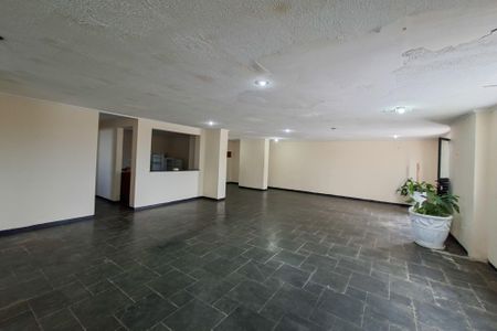 Apartamento para alugar com 350m², 5 quartos e 2 vagas Apartamento para alugar com 350m², 5 quartos e 2 vagasÁrea comum - Salão de festas