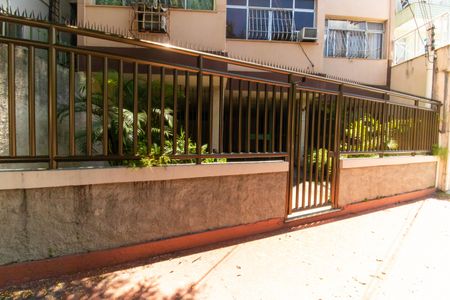 Apartamento para alugar com 80m², 2 quartos e sem vaga Apartamento para alugar com 80m², 2 quartos e sem vagaFachada