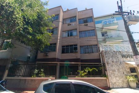 Apartamento para alugar com 80m², 2 quartos e sem vaga Apartamento para alugar com 80m², 2 quartos e sem vagaFachada