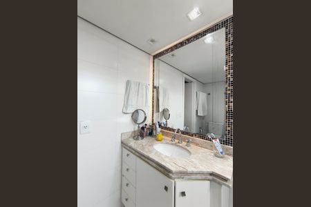 Apartamento à venda com 185m², 3 quartos e 3 vagasBanheiro da Suíte