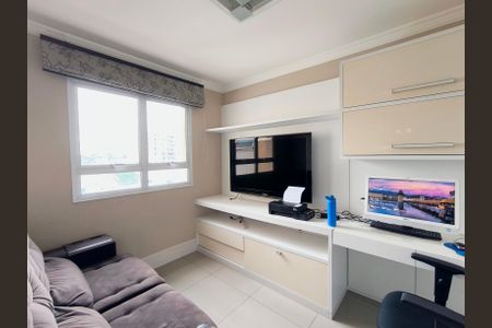Sala de TV de apartamento à venda com 3 quartos, 185m² em Chácara Urbana, Jundiaí