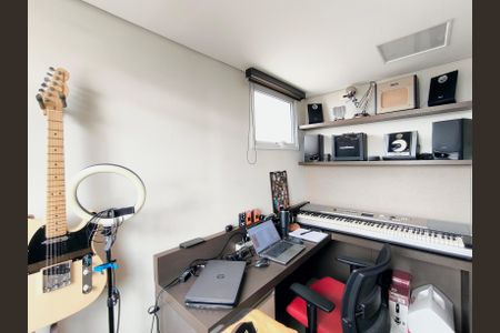 Apartamento à venda com 185m², 3 quartos e 3 vagasEscritório