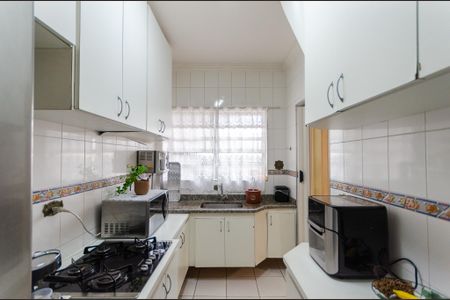 Casa para alugar com 200m², 3 quartos e 2 vagas Casa para alugar com 200m², 3 quartos e 2 vagasCozinha