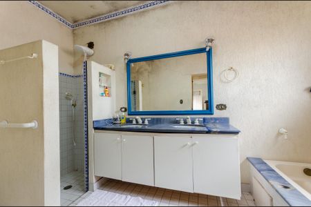 Casa para alugar com 200m², 3 quartos e 2 vagas Casa para alugar com 200m², 3 quartos e 2 vagasSuíte - Banheiro