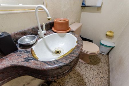 Casa para alugar com 200m², 3 quartos e 2 vagas Casa para alugar com 200m², 3 quartos e 2 vagasLavabo