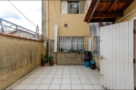 Casa para alugar com 200m², 3 quartos e 2 vagas Casa para alugar com 200m², 3 quartos e 2 vagasÁrea de Serviço / Quintal