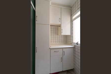 Apartamento à venda com 75m², 3 quartos e 2 vagas Apartamento à venda com 75m², 3 quartos e 2 vagasCozinha e Área de Serviço