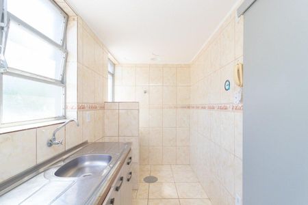 Cozinha  de apartamento para alugar com 2 quartos, 61m² em Santo Antônio, Porto Alegre