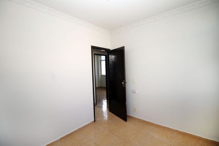 Quarto 1 de apartamento para alugar com 3 quartos, 60m² em Irajá, Rio de Janeiro