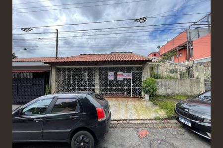 Casa para alugar com 200m², 2 quartos e 2 vagasFachada