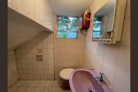 Casa para alugar com 200m², 2 quartos e 2 vagasLavabo