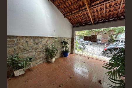 Casa para alugar com 200m², 2 quartos e 2 vagasGaragem