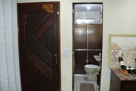 Casa para alugar com 200m², 4 quartos e 2 vagasSala