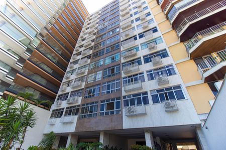 Apartamento à venda com 55m², 2 quartos e 1 vaga