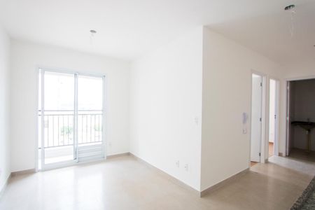 Sala de apartamento para alugar com 2 quartos, 40m² em Vila Eldizia, Santo André