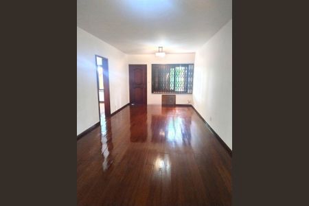 Sala  de casa para alugar com 3 quartos, 191m² em Jardim São Pedro, Porto Alegre