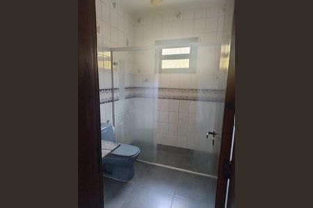 Banheiro 1 de casa para alugar com 3 quartos, 191m² em Jardim São Pedro, Porto Alegre