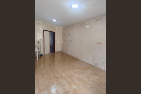 Cozinha  de casa para alugar com 3 quartos, 191m² em Jardim São Pedro, Porto Alegre