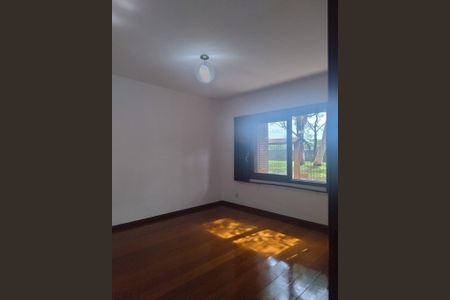 Quarto 3 de casa para alugar com 3 quartos, 191m² em Jardim São Pedro, Porto Alegre
