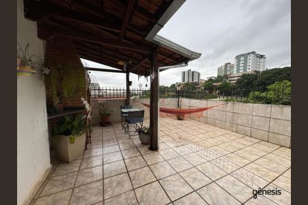 Apartamento à venda com 120m², 3 quartos e 1 vaga