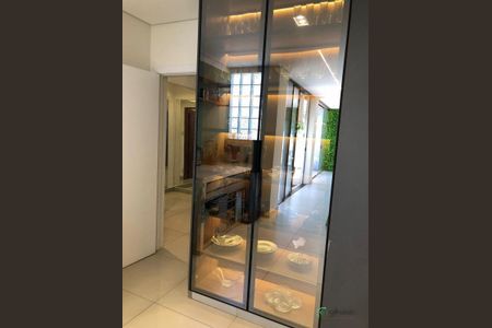 Casa à venda com 292m², 4 quartos e 2 vagas