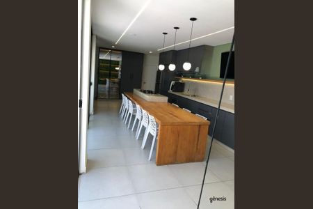 Casa à venda com 292m², 4 quartos e 2 vagas