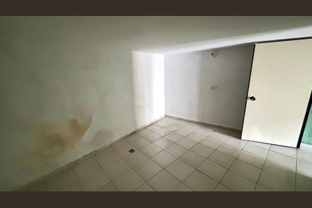 Casa à venda com 168m², 2 quartos e 2 vagas Casa à venda com 168m², 2 quartos e 2 vagasGaragem