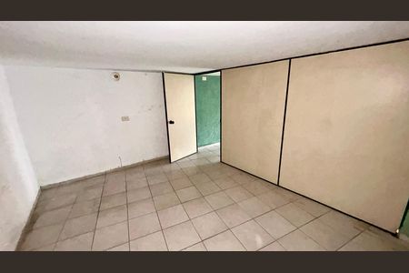 Casa à venda com 168m², 2 quartos e 2 vagas Casa à venda com 168m², 2 quartos e 2 vagasGaragem