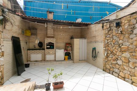 Casa para alugar com 171m², 3 quartos e 2 vagasÁrea de Serviço / Quintal 