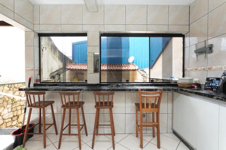 Casa para alugar com 171m², 3 quartos e 2 vagasCozinha 