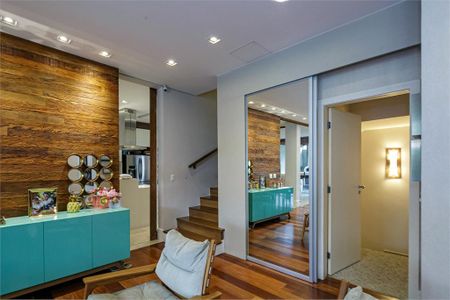 Casa à venda com 4 quartos, 474m² em Jardim Cordeiro, São Paulo