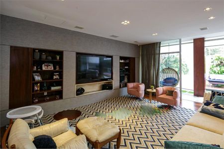 Casa à venda com 4 quartos, 474m² em Jardim Cordeiro, São Paulo