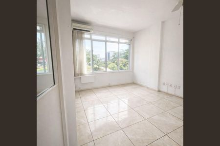 Sala de kitnet/studio à venda com 1 quarto, 33m² em Cristo Redentor, Porto Alegre