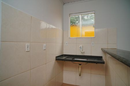 Cozinha de casa para alugar com 2 quartos, 40m² em Bosque Fundo, Maricá