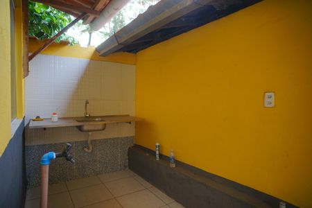 Casa para alugar com 40m², 2 quartos e 1 vagaÁrea de Serviço