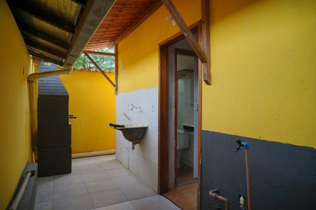 Casa para alugar com 40m², 2 quartos e 1 vagaÁrea de Serviço