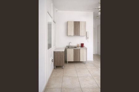 Cozinha de kitnet/studio à venda com 1 quarto, 27m² em Cristo Redentor, Porto Alegre