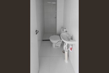 Apartamento para alugar com 34m², 2 quartos e sem vagaBanheiro