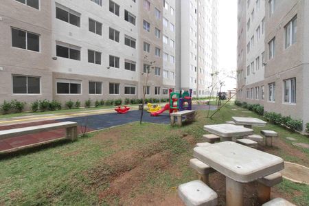 Apartamento para alugar com 34m², 2 quartos e sem vagaÁrea comum - Playground