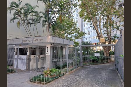 Apartamento à venda com 43m², 1 quarto e sem vaga Apartamento à venda com 43m², 1 quarto e sem vagaFachada e Portaria
