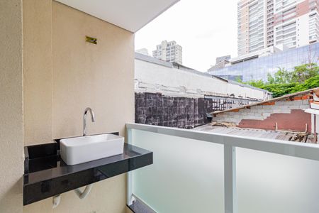 Varanda de kitnet/studio para alugar com 1 quarto, 24m² em Chácara Santo Antônio (zona Sul), São Paulo